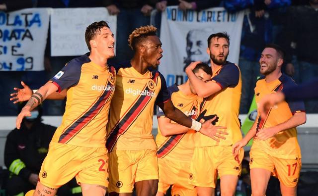 1639878897894090524.jpg zaniolo-abraham-roma-yellow-goal.jpg